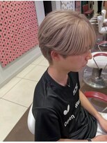 アース 郡山コスモス通り店(HAIR&MAKE EARTH)&nbsp;ゴールドカラーのメンズ毛流れショート