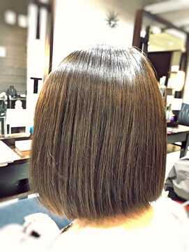 キャン 温品店(CAN) 【ＣＡＮ】　大人女子にオススメ！ツヤも小顔も叶える万能ボブ