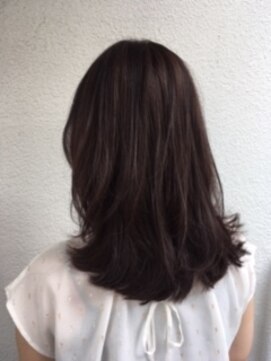 ヴィータ Hair Vita 健康的な大人の艶髪スタイル