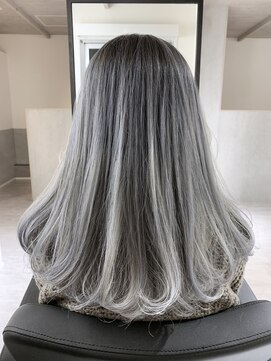 スターズ 川越店(STARS) ホワイトグラデーション