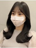 韓国ヘア シースルーバング　ツヤ髪 くびれミディ 顔周りカット