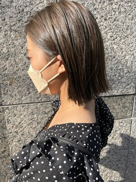アンルポン 梅田(un le pont) 【un le pont西梅田】大人ヘア　ぱつっとボブ♪