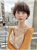 エアリーショートグレージュカラー斜めバング