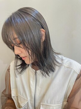 ネオリーブアイム 横浜西口店(Neolive aim) 秋に人気です！オリーブカラー　【横浜】