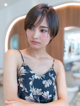 イオ 本厚木(io) 20代30代くびれショートフルバング似合わせカットイメチェン小顔