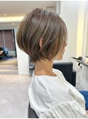 30代40代50代絶壁解消前髪あり小顔前下がりショートボブ　BUMP