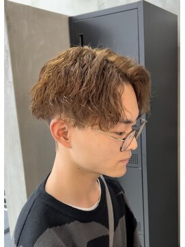 スイッチ(men's SWITCH) 大分メンズツイストスパイラルパーマセンターパートツーブロック