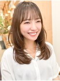 グレーベージュストレートレイヤーロング黒髪◎20代30代40代50代