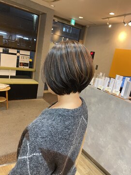 ブロッサム 東中野店 ミントアッシュグレージュカラーくすみカラー細めハイライト