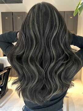 ヨロ 小岩(YOLO) 小岩ハイライトミルクティーグレージュレイヤーカット