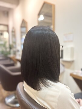 フリージア(freesia) 縮毛矯正/ツヤ髪/ヘッドスパ/髪質改善トリートメント