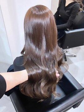 ラボ バイ アンキシム(Labo by AHNKISM) 韓国風レイヤーカットブリーチなしカラー/髪質改善