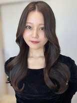 アナ ラーナ(Anna Lanna)&nbsp;レイヤーカット　グレージュ【野呂朱里】