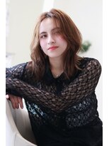 ステラ ヘア デザイン サロン(STELLA hair design salon)&nbsp;大人っぽいミディアムレイヤー　ナチュラルベージュ　【杉若】