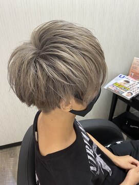 ヘアーグランデシーク(Hair Grande Seeek) メンズ　ハイトーン　ホワイティーベージュ☆