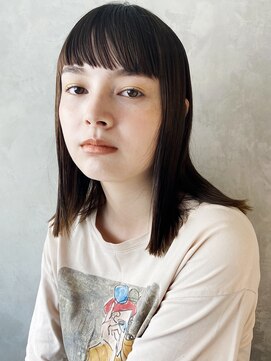 アイティー バイ アルバム 中野店(IT by ALBUM) ナチュラルストレート_オリーブカラーハイライトカラー_7832