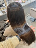 ジーナ セントラル銀座(Zina)&nbsp;小顔オリーブカラーボブルフハイライトカラークールショート