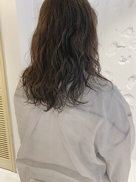 コフィー バイ メルト 吉祥寺(cofy by melt) 【三ツ井純】コテ巻き風波ウェーブパーマ ラベンダーグレージュ