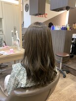 アルターリール(aL ter Rire)&nbsp;透明感たっぷりシナモンベージュ