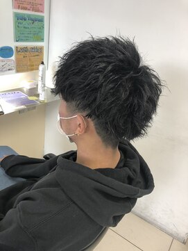 カラーサロンビスカリア 相模原エリア 淵野辺駅店(Color salon Biscaria) ツイストパーマ