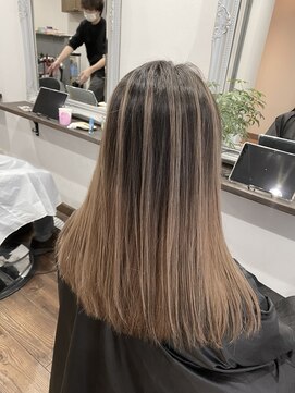 アンダーバーホワイト 広島 並木店(_WHITE) バレイヤージュ