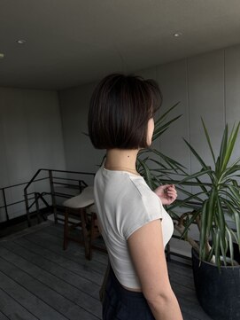 リバレッジ 広尾(Leverage) 大人海外フラットヘビーボブ：Mao Shibasaki