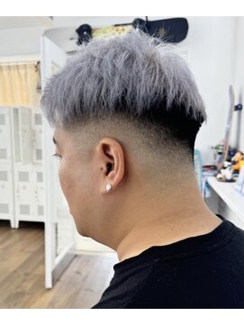ユイマァルスロウ 倉敷(YUIMARLSLOW) ホワイトシルバー