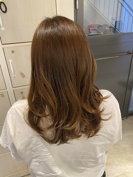 フィゼル 福島店(fizelle) 柔らかベージュ　原明日香