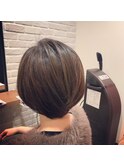 ショートボブ