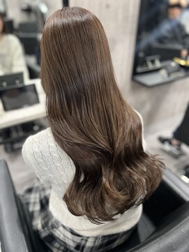 アンダーバーホワイト 南海難波店(_WHITE) 透明感オリーブグレージュ×レイヤーカット