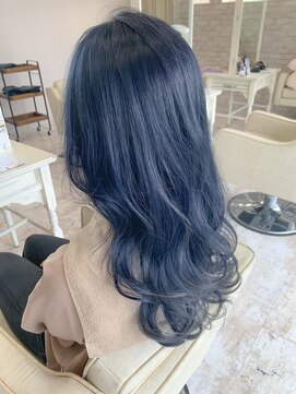 イーエス(E.S) 透き通るBlueカラー