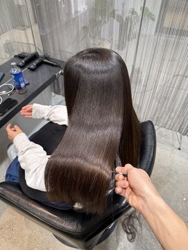 ボンズサロン オモテサンドウ(BONDZSALON OMOTESANDO) 髪質改善&縮毛矯正×酸性ストレート【表参道駅,原宿駅】