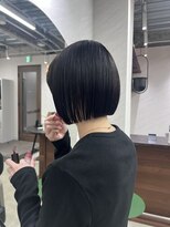 トーン(tone)&nbsp;ミニボブ×大人ダークカラー