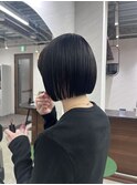 ミニボブ×大人ダークカラー