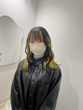 モニカ 栄店(MONIQA) 黒 × イエロー