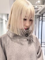 ベモ(NVEMO)&nbsp;ホワイトブロンドホワイトグレージュミルクティーベージュボブ