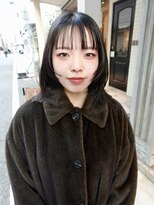 エヴリンアンドペイジ(Evelyn&paige) 暗髪/就活カラー/顔周りレイヤー【神戸元町/水原】