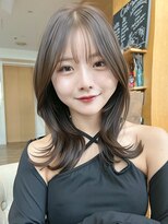 バイオレット 表参道店(Violet)&nbsp;くびれミディアムレイヤーくびれレイヤーグレージュ顔周りカット