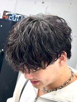 オーバル ジングウマエ(OVARL jingumae) シャドウパーマツイストスパイラルフェザーパーマ