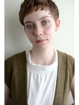 ミラバイグリーン(Mira by green) ジグザグバング×大人かわいい【似合わせカット】 04