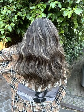 ディモアンド 表参道(Dimo&) ショコラ/アッシュ/ヘルシースタイル/ふんわりカール