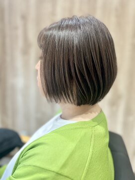 ペグ(Peg) 白髪ぼかし3Dハイライト×グレージュ×丸みボブ