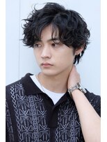 ラレイ(Lalei)&nbsp;【ささき】波巻きパーマ/束感センターパート/マッシュパーマ