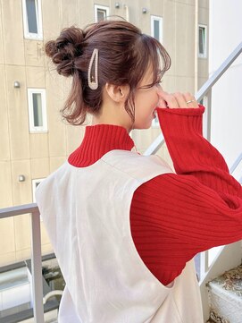 リタ(Lita) ☆おだんごヘアアレンジ/カジュアルアレンジ/おくれ毛/小顔