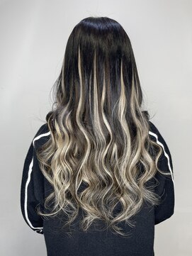 フツーロ 栄(FUTURO) プルエクステ