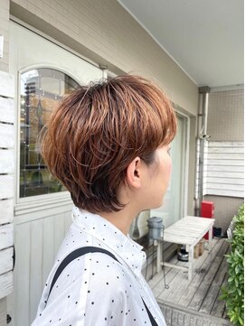 カグヤヒメシュヴシュール(kaguyahime cheveux sur) フェザーショート