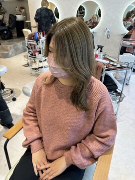 ライフ 星田店(Lyfe) スモーキーベージュブリーチなしカラー_くびれヘア_N21