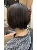 首元が綺麗に見えるショートボブ