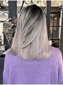 バレイヤージュハイライト白髪ぼかしミルクティーダブルカラー