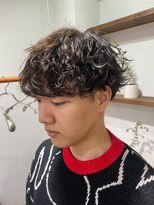 カーム(calm)&nbsp;MEN’S HAIR/波巻ツイストスパイラル/フェザーパーマ/鹿島田